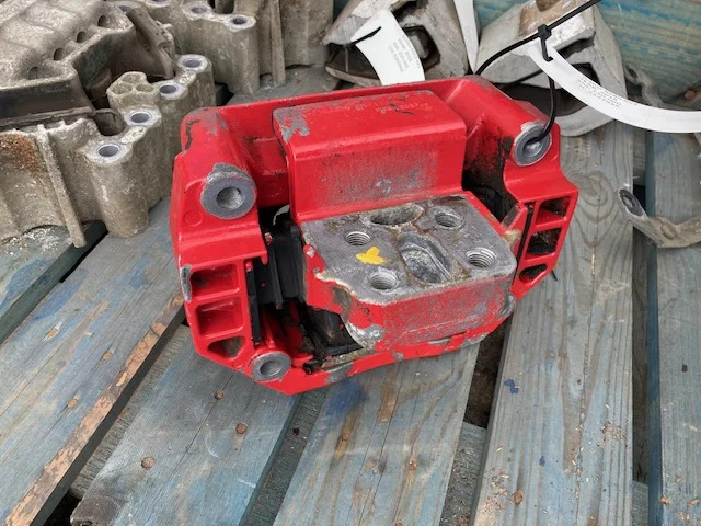 Scania 1921972 – Scania Gearbox suspension - Коробка передач и запчасти для Грузовиков: фото 1 Scania 1921972 – Scania Gearbox suspension - Коробка передач и запчасти для Грузовиков: фото 1