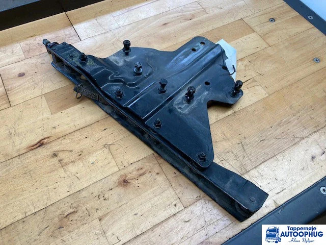 Scania Side skirt holder Scania 2789468 , 2832303 - Кузов и экстерьер для Грузовиков: фото 1 Scania Side skirt holder Scania 2789468 , 2832303 - Кузов и экстерьер для Грузовиков: фото 1