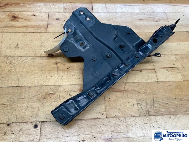 Scania Side skirt holder Scania 2789468 , 2832303 - Кузов и экстерьер для Грузовиков: фото 2 Scania Side skirt holder Scania 2789468 , 2832303 - Кузов и экстерьер для Грузовиков: фото 2