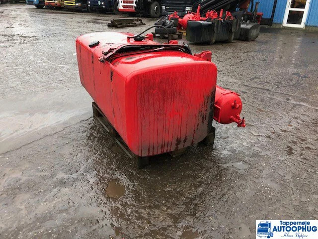 Scania brændstoftank 700L P/N: 1871192 / 1517309 - Топливный бак для Грузовиков: фото 4 Scania brændstoftank 700L P/N: 1871192 / 1517309 - Топливный бак для Грузовиков: фото 4