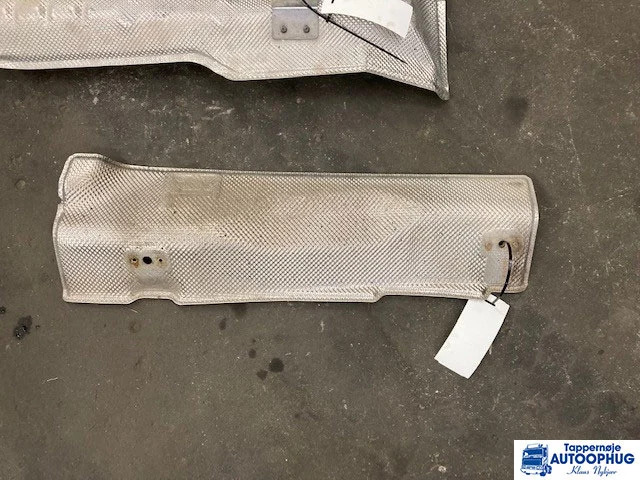 Scania motor varmeskjolde Scania 2456752 , 2456768 , 2456770 , 2456754 - Кузов и экстерьер для Грузовиков: фото 4 Scania motor varmeskjolde Scania 2456752 , 2456768 , 2456770 , 2456754 - Кузов и экстерьер для Грузовиков: фото 4