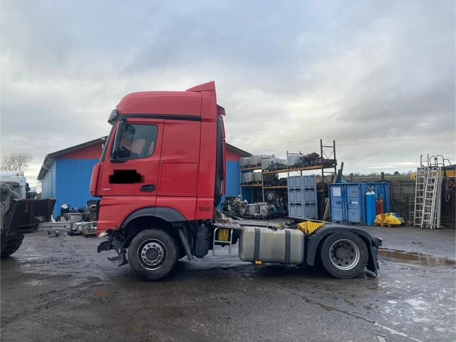 Mercedes Actros 1851 - Тягач: фото 5 Mercedes Actros 1851 - Тягач: фото 5