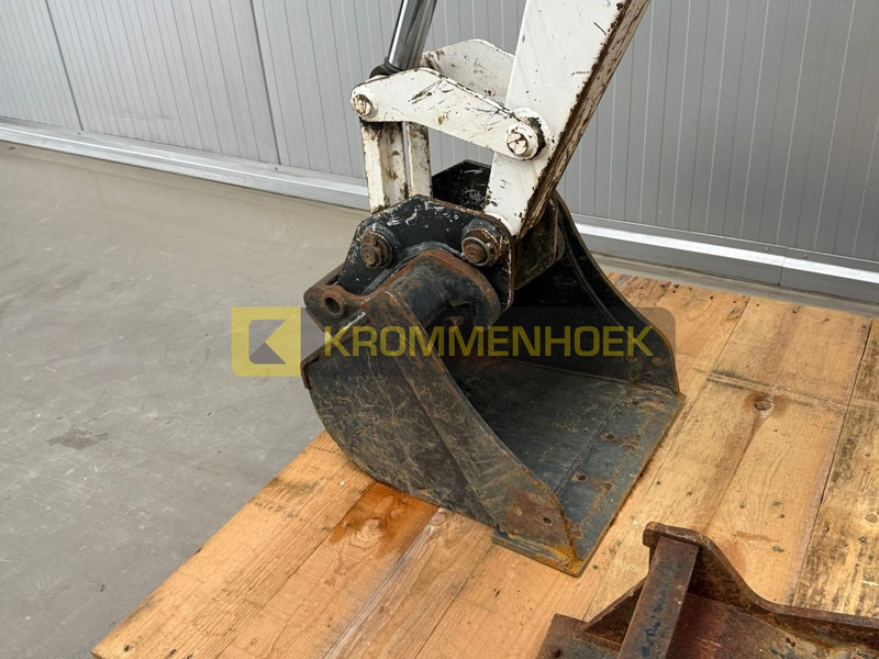 Bobcat 725 S Graafarm - Мини-погрузчик с бортовым поворотом: фото 4 Bobcat 725 S Graafarm - Мини-погрузчик с бортовым поворотом: фото 4