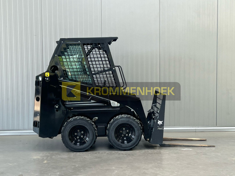 Bobcat S 70 - Мини-погрузчик с бортовым поворотом: фото 5 Bobcat S 70 - Мини-погрузчик с бортовым поворотом: фото 5
