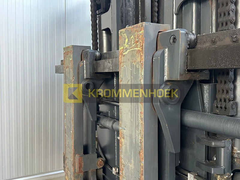 Дизельный погрузчик Kalmar DCG 180-12: фото 12