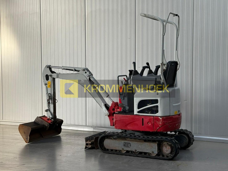 Takeuchi TB 210 R - Мини-экскаватор: фото 3 Takeuchi TB 210 R - Мини-экскаватор: фото 3