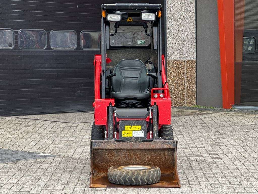 Manitou 850R, 2021, 365 hours! - Мини-экскаватор: фото 4 Manitou 850R, 2021, 365 hours! - Мини-экскаватор: фото 4