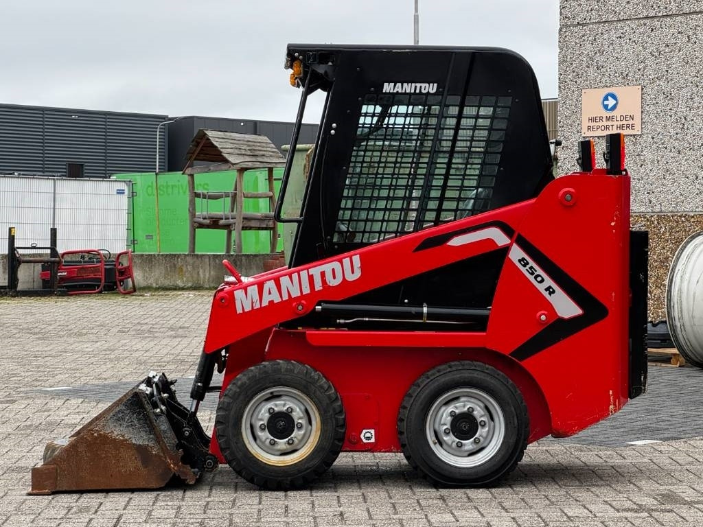 Manitou 850R, 2021, 365 hours! - Мини-погрузчик с бортовым поворотом: фото 2 Manitou 850R, 2021, 365 hours! - Мини-погрузчик с бортовым поворотом: фото 2
