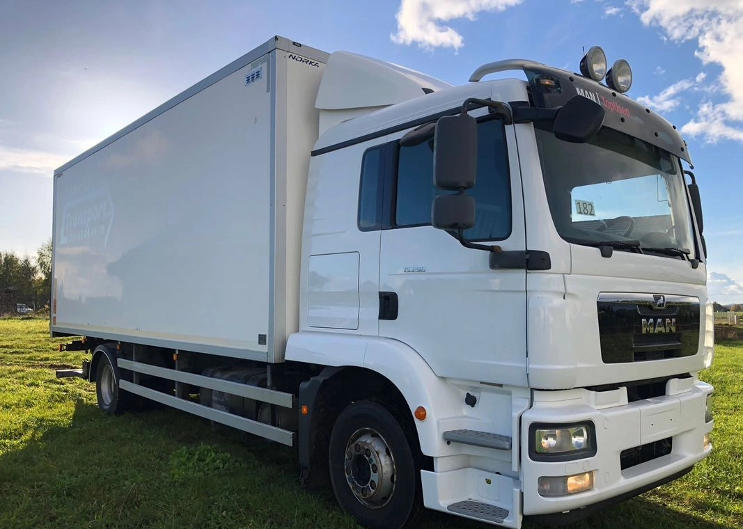 MAN 15.290 Winda Bok otwierany 18 Palet - Изотермический грузовик: фото 5 MAN 15.290 Winda Bok otwierany 18 Palet - Изотермический грузовик: фото 5