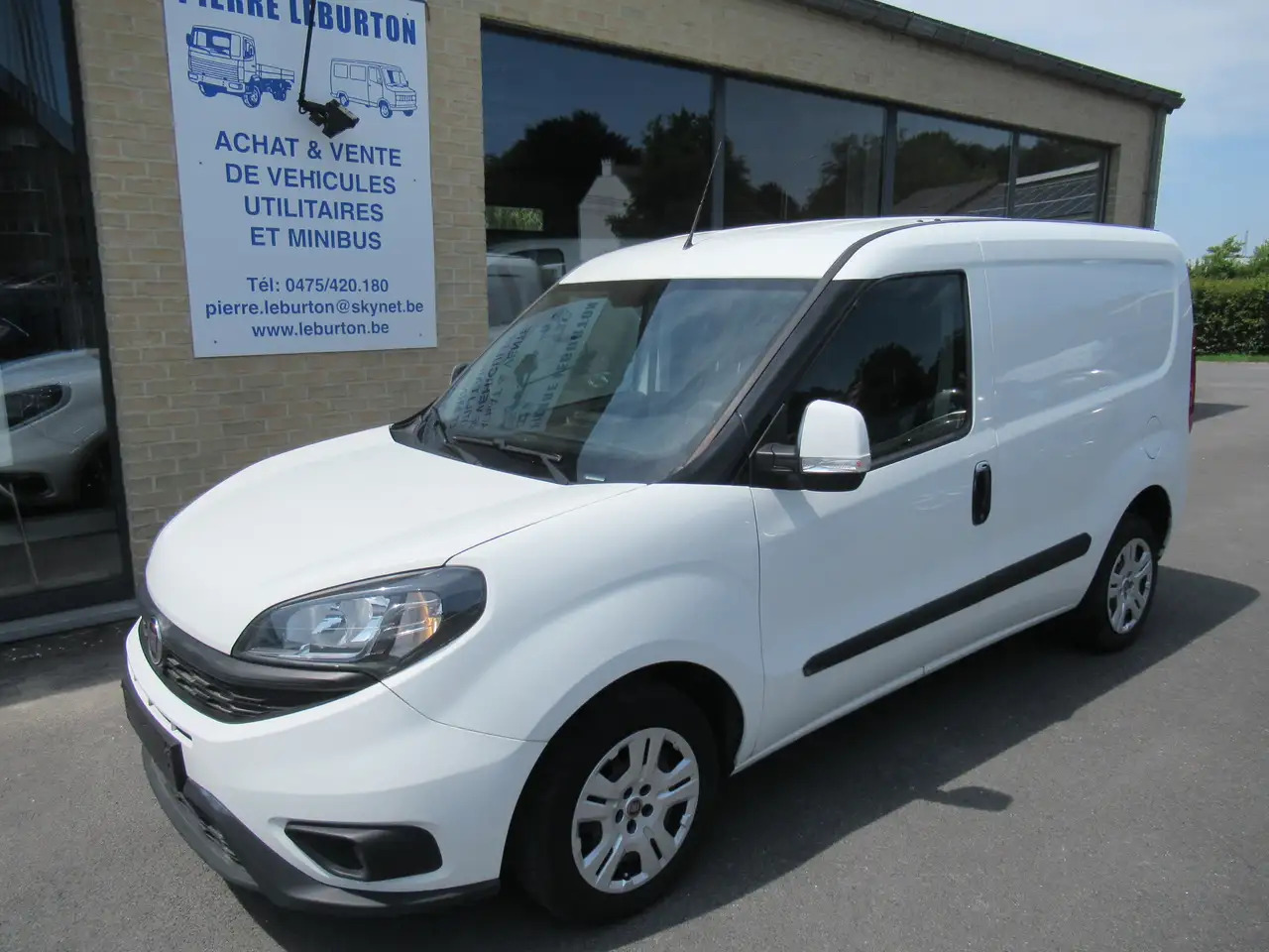 Fiat Doblo 105CV AIRCO,NAVI,CRUISE 9000€+TVA - Цельнометаллический фургон: фото 1 Fiat Doblo 105CV AIRCO,NAVI,CRUISE 9000€+TVA - Цельнометаллический фургон: фото 1