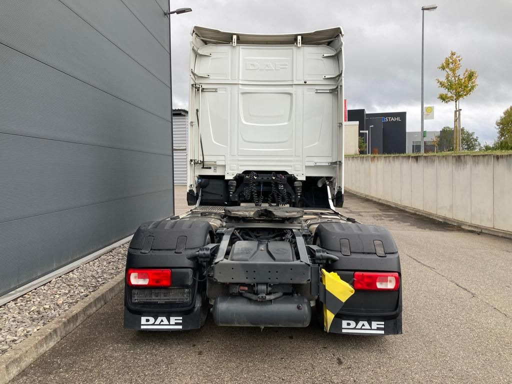 DAF XG 480 FT LED Intarder Kamera Hydraulik DAF XG 480 FT LED Intarder Kamera Hydraulik - Тягач: фото 4 DAF XG 480 FT LED Intarder Kamera Hydraulik DAF XG 480 FT LED Intarder Kamera Hydraulik - Тягач: фото 4