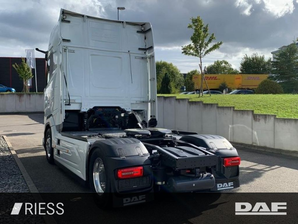 DAF XG+ 530 FT Leder Alcoa Vollluft Standklima - Тягач: фото 4 DAF XG+ 530 FT Leder Alcoa Vollluft Standklima - Тягач: фото 4