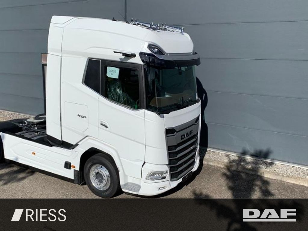 DAF XG+ 530 FT Leder Alcoa Vollluft Standklima - Тягач: фото 2 DAF XG+ 530 FT Leder Alcoa Vollluft Standklima - Тягач: фото 2