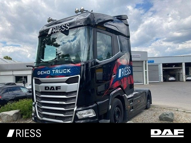 DAF XG 530 FT Vollluft Leder Kamera SpurH DAF XG 530 FT Vollluft Leder Kamera - Тягач: фото 1 DAF XG 530 FT Vollluft Leder Kamera SpurH DAF XG 530 FT Vollluft Leder Kamera - Тягач: фото 1