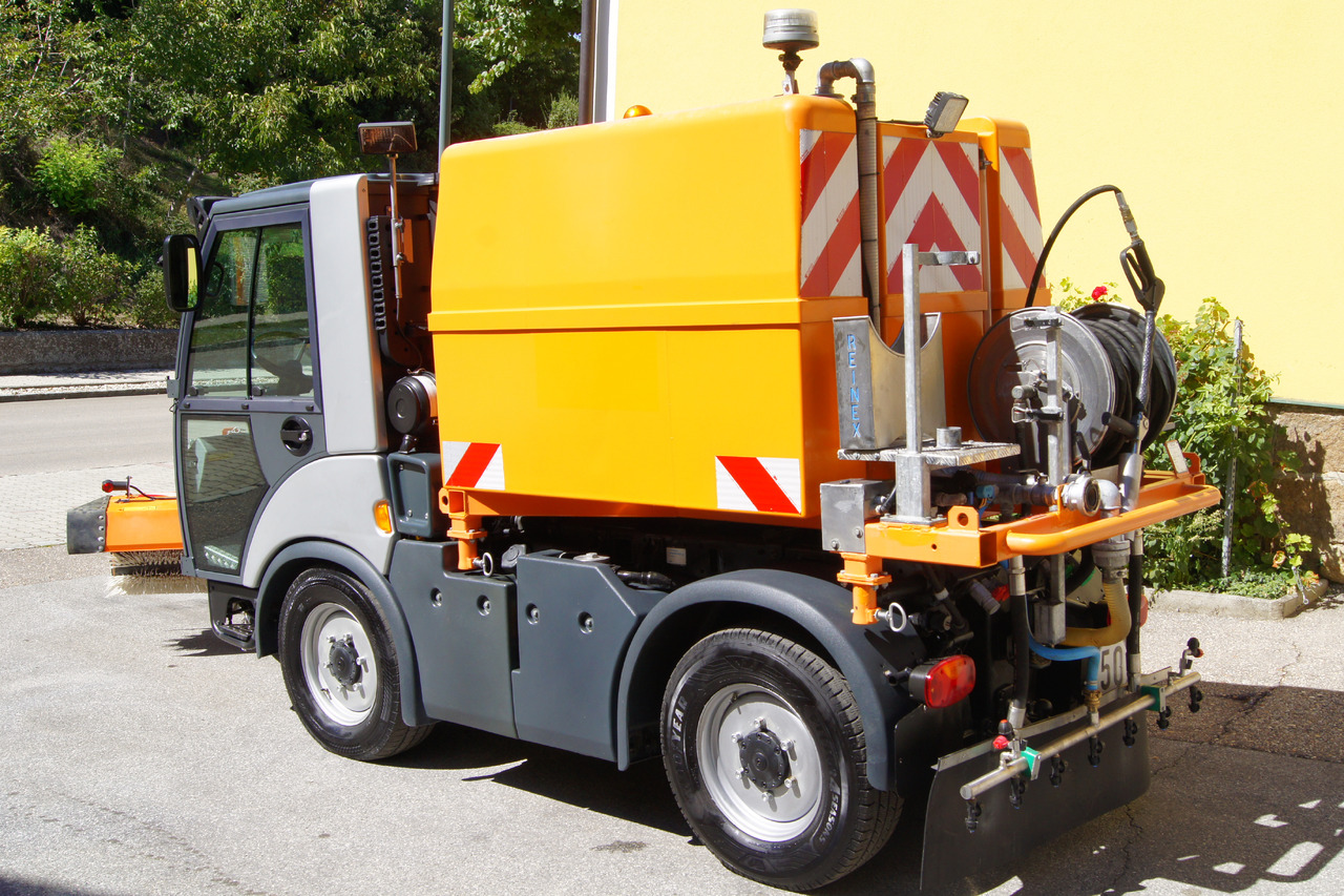 MULTICAR TREMO X56 Carrier CS/4x4/Euro 5/Besen/Wasserfass - Подметально-уборочная машина: фото 3 MULTICAR TREMO X56 Carrier CS/4x4/Euro 5/Besen/Wasserfass - Подметально-уборочная машина: фото 3
