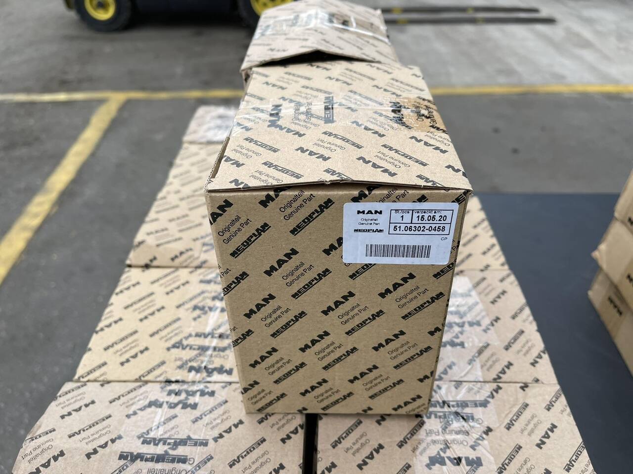 MAN COOLANT ELBOW 51.06302-0458 - Система охлаждения для Грузовиков: фото 1 MAN COOLANT ELBOW 51.06302-0458 - Система охлаждения для Грузовиков: фото 1