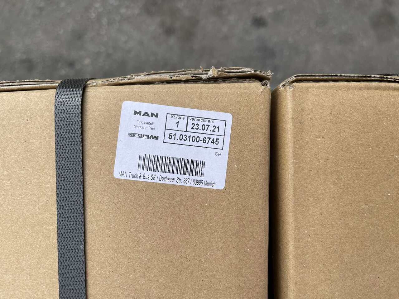 MAN CYLINDER HEAD 51.03100-6745 - Головка блока для Грузовиков: фото 2 MAN CYLINDER HEAD 51.03100-6745 - Головка блока для Грузовиков: фото 2