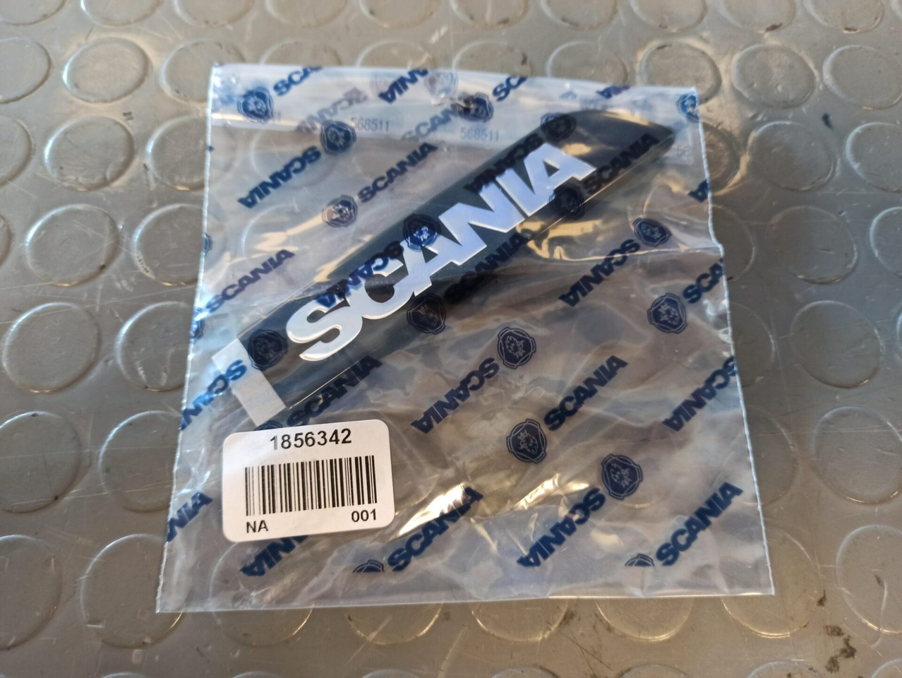 SCANIA BADGE - 1856342 - Кабина и интерьер для Грузовиков: фото 1 SCANIA BADGE - 1856342 - Кабина и интерьер для Грузовиков: фото 1