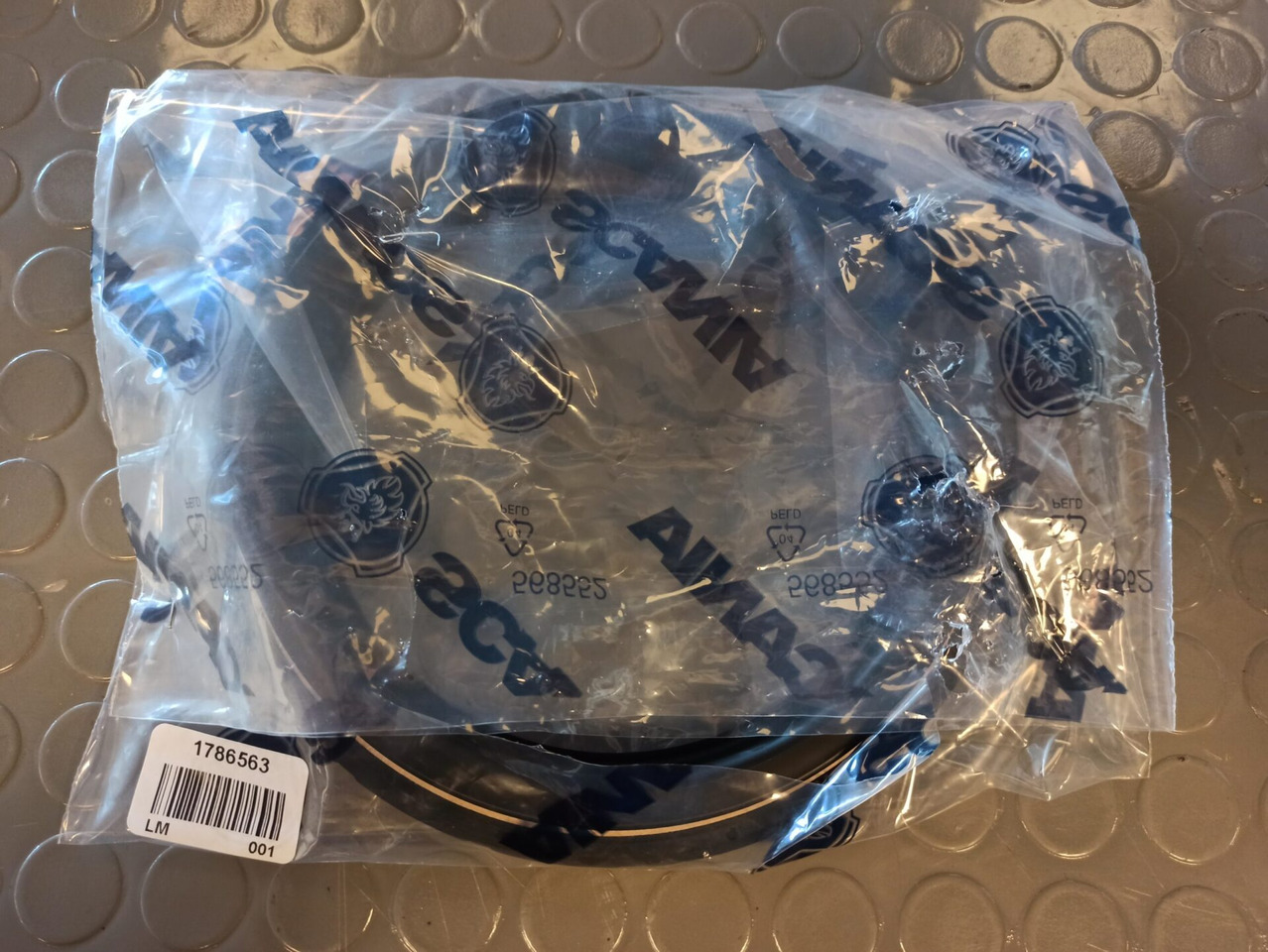 SCANIA CRANKSHAFT SEAL - 1786563 - Коленчатый вал для Грузовиков: фото 1 SCANIA CRANKSHAFT SEAL - 1786563 - Коленчатый вал для Грузовиков: фото 1