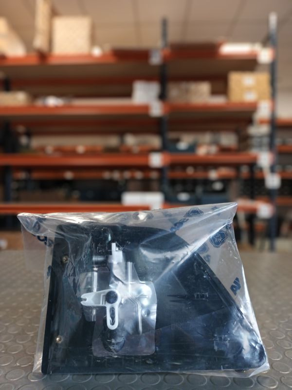 SCANIA DOOR HANDLE - 2371254 - Дверь и запчасти для Грузовиков: фото 1 SCANIA DOOR HANDLE - 2371254 - Дверь и запчасти для Грузовиков: фото 1