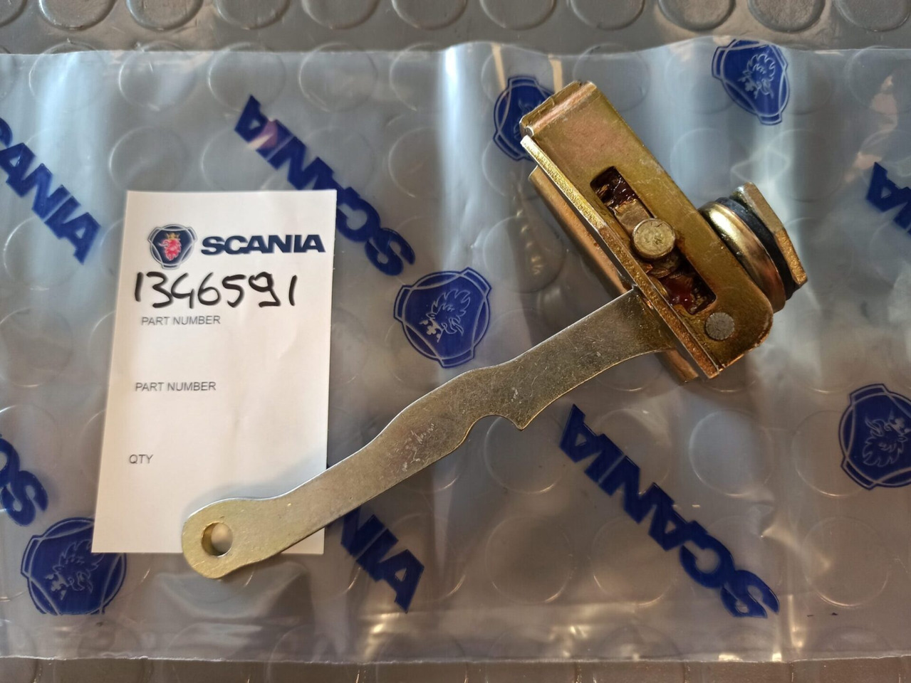 SCANIA DOOR STOP - 1346591 - Дверь и запчасти для Грузовиков: фото 1 SCANIA DOOR STOP - 1346591 - Дверь и запчасти для Грузовиков: фото 1