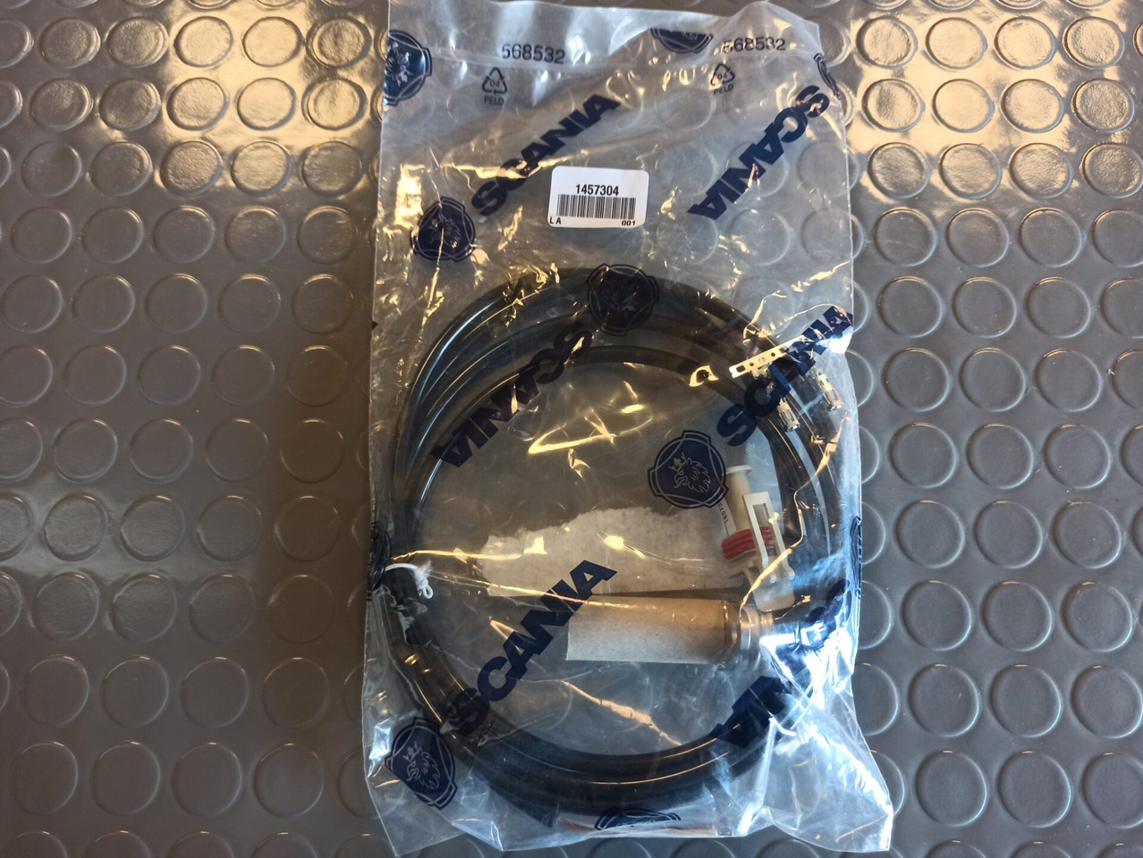 SCANIA ROTATIONAL SPEED SENSOR - 1457304 - Сенсор для Грузовиков: фото 1 SCANIA ROTATIONAL SPEED SENSOR - 1457304 - Сенсор для Грузовиков: фото 1