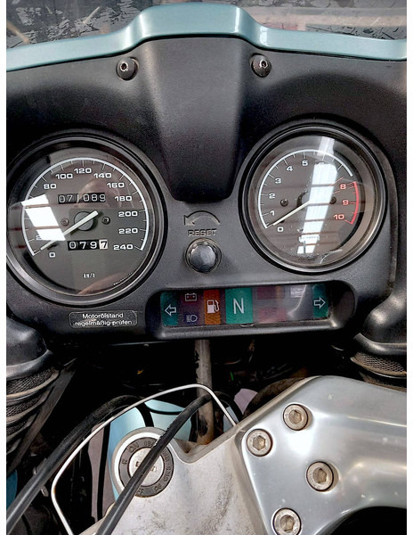 BMW 'R1100 RT - Мотоцикл: фото 4 BMW 'R1100 RT - Мотоцикл: фото 4