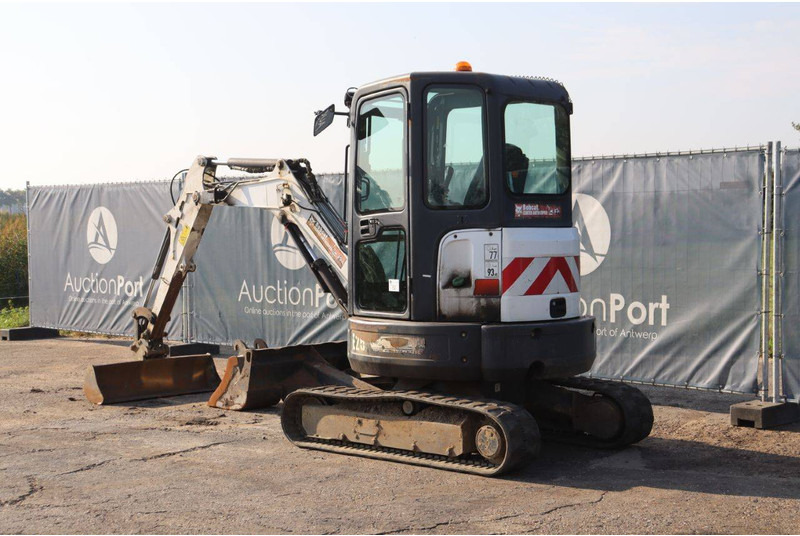 Bobcat E26 - Гусеничный экскаватор: фото 4 Bobcat E26 - Гусеничный экскаватор: фото 4