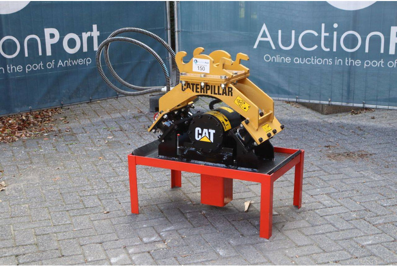 Caterpillar - Виброплита: фото 2 Caterpillar - Виброплита: фото 2