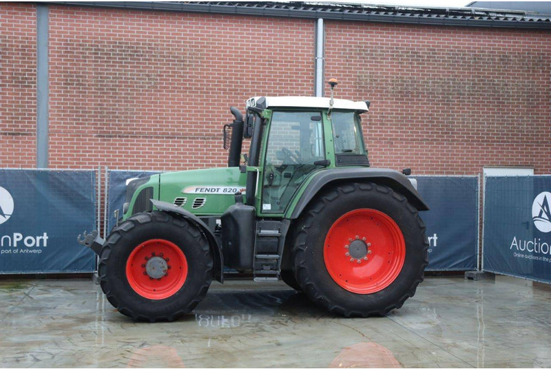 Fendt 820 Vario TMS - Трактор: фото 1 Fendt 820 Vario TMS - Трактор: фото 1