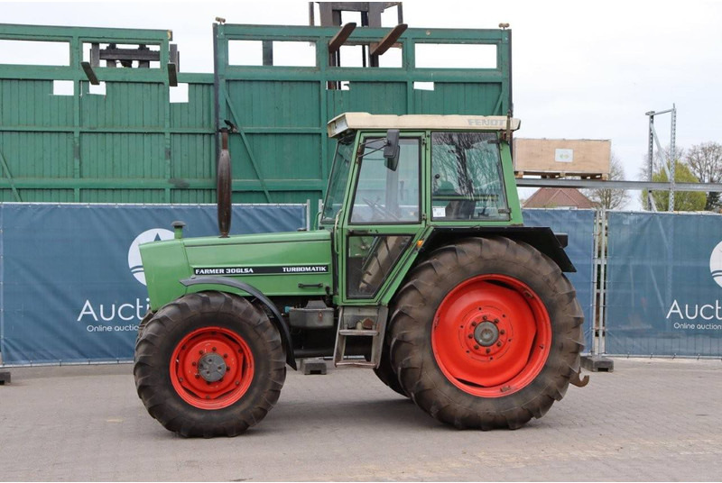 Fendt Farmer 306LSA Turbomatik - Трактор: фото 1 Fendt Farmer 306LSA Turbomatik - Трактор: фото 1