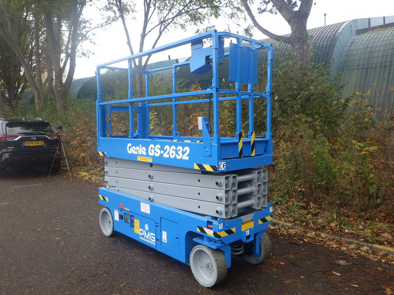 Genie GS-2632 - Ножничный подъемник: фото 2 Genie GS-2632 - Ножничный подъемник: фото 2