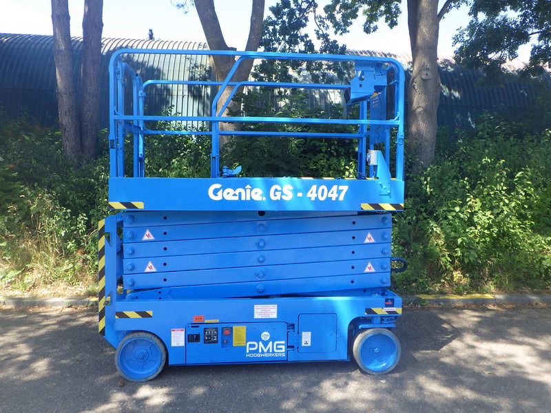Genie GS-4047 - Ножничный подъемник: фото 1 Genie GS-4047 - Ножничный подъемник: фото 1