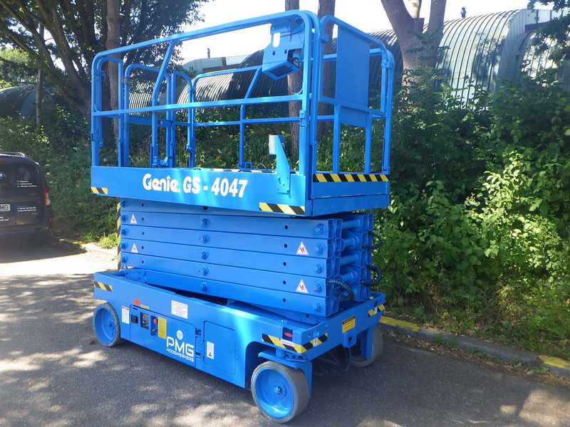 Genie GS-4047 - Ножничный подъемник: фото 3 Genie GS-4047 - Ножничный подъемник: фото 3