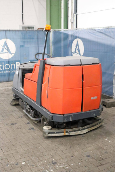 Hako Hakomatic B310 R CL - Подметально-уборочная машина: фото 4 Hako Hakomatic B310 R CL - Подметально-уборочная машина: фото 4