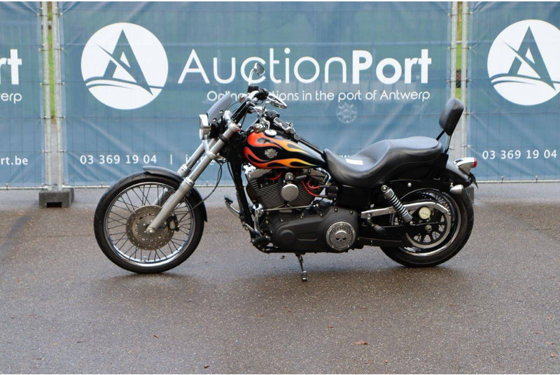 Harley-Davidson Dyna Wide Glide - Мотоцикл: фото 1 Harley-Davidson Dyna Wide Glide - Мотоцикл: фото 1