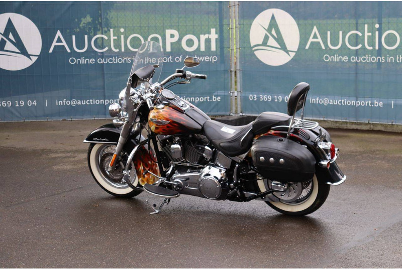 Harley-Davidson Softail Deluxe - Мотоцикл: фото 3 Harley-Davidson Softail Deluxe - Мотоцикл: фото 3