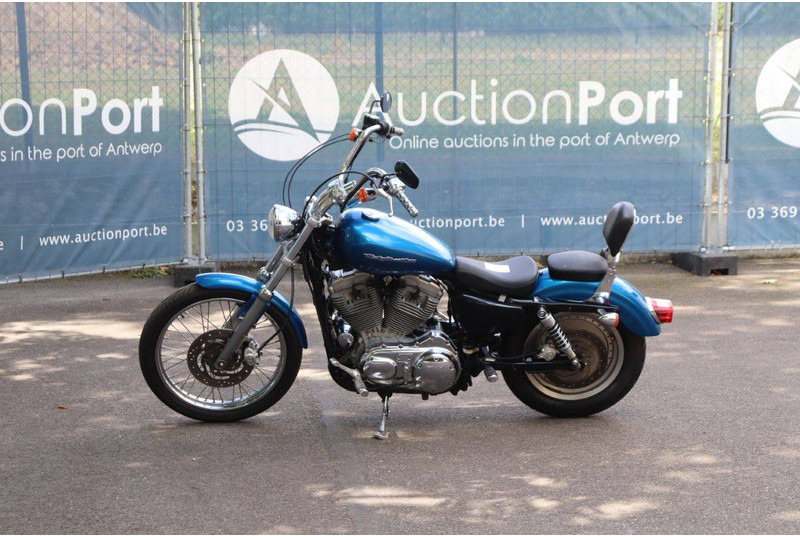Harley-Davidson Sportster XL 883 Super Low - Мотоцикл: фото 1 Harley-Davidson Sportster XL 883 Super Low - Мотоцикл: фото 1