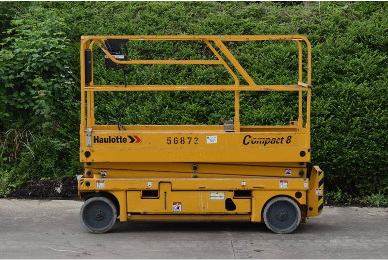 Haulotte Compact 8 - Ножничный подъемник: фото 2 Haulotte Compact 8 - Ножничный подъемник: фото 2
