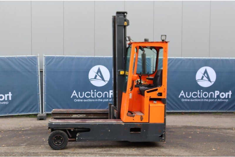 Hubtex DQ30D - Боковой погрузчик: фото 2 Hubtex DQ30D - Боковой погрузчик: фото 2