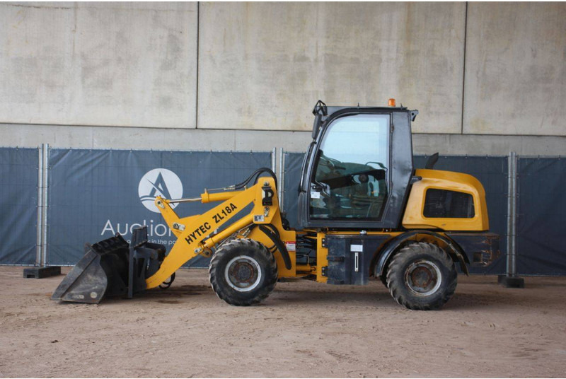 Hytec ZL18A - Колёсный погрузчик: фото 2 Hytec ZL18A - Колёсный погрузчик: фото 2