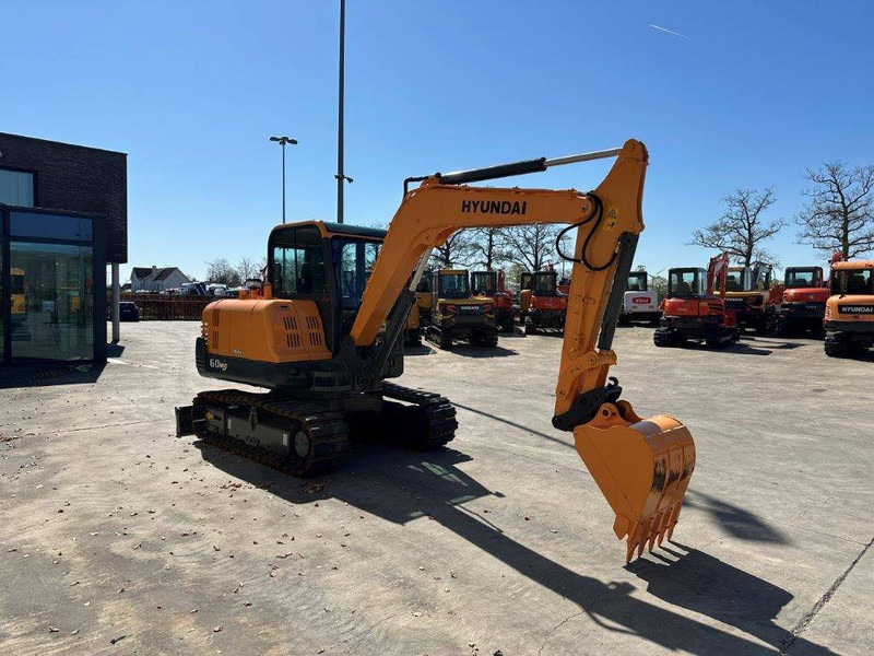 Hyundai R60VS - Гусеничный экскаватор: фото 3 Hyundai R60VS - Гусеничный экскаватор: фото 3