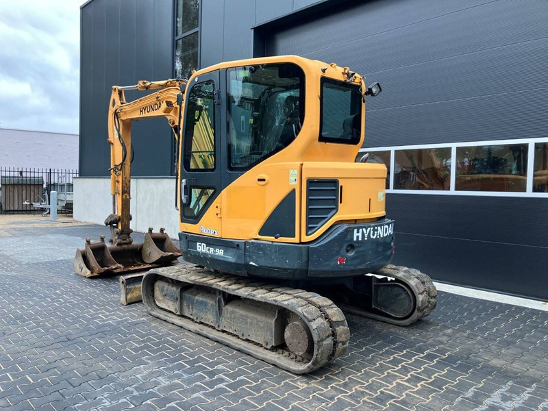 Hyundai Robex 60CR-9A - Гусеничный экскаватор: фото 3 Hyundai Robex 60CR-9A - Гусеничный экскаватор: фото 3