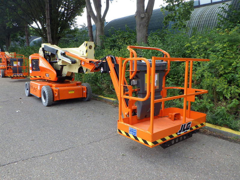 JLG E400AJPN - Телескопический подъемник: фото 2 JLG E400AJPN - Телескопический подъемник: фото 2