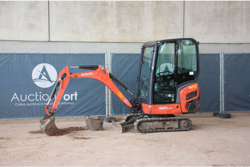 Kubota KX016-4 - Мини-экскаватор: фото 1 Kubota KX016-4 - Мини-экскаватор: фото 1