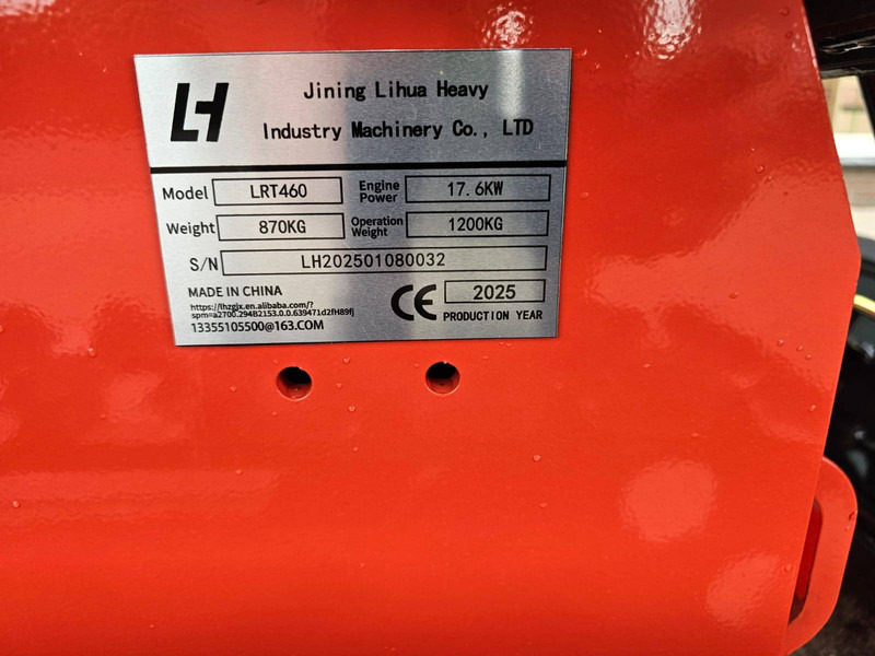 Новый Гусеничный погрузчик LRT460: фото 13