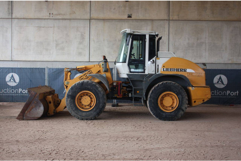 Liebherr L538 - Колёсный погрузчик: фото 2 Liebherr L538 - Колёсный погрузчик: фото 2