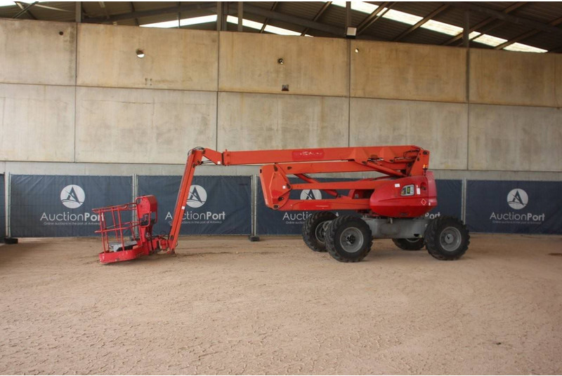 Manitou 200 ATJ - Коленчатый подъемник: фото 1 Manitou 200 ATJ - Коленчатый подъемник: фото 1