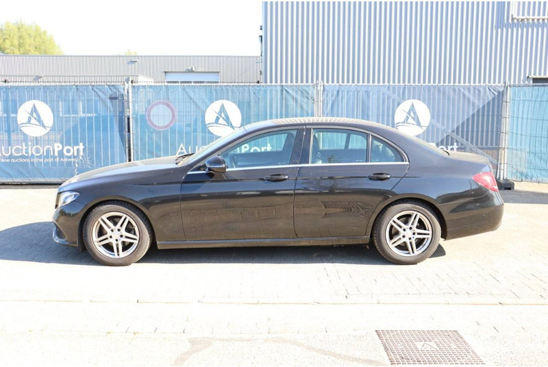 Mercedes-Benz E-Klasse 200 D - Седан: фото 2 Mercedes-Benz E-Klasse 200 D - Седан: фото 2