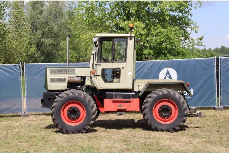 Mercedes-Benz MB Trac 800 - Трактор: фото 2 Mercedes-Benz MB Trac 800 - Трактор: фото 2